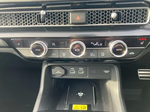 YY24KFF Honda Civic 2.0 eHEV Advance 5dr CVT Thumbnail #26