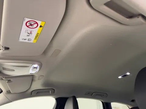 ME19YDW Volvo XC60 2.0 D4 Inscription 5dr AWD Geartronic Thumbnail #22