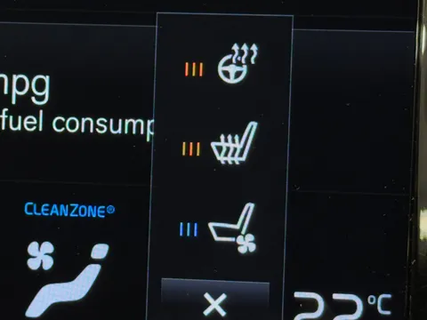 ME19YDW Volvo XC60 2.0 D4 Inscription 5dr AWD Geartronic Thumbnail #39