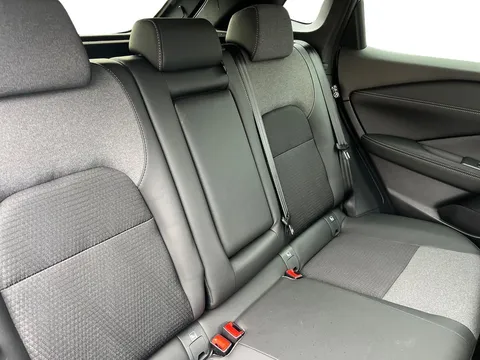 OV24MOF Nissan Qashqai 1.3 DiG-T MH N-Connecta [Glass Roof] 5dr Thumbnail #15