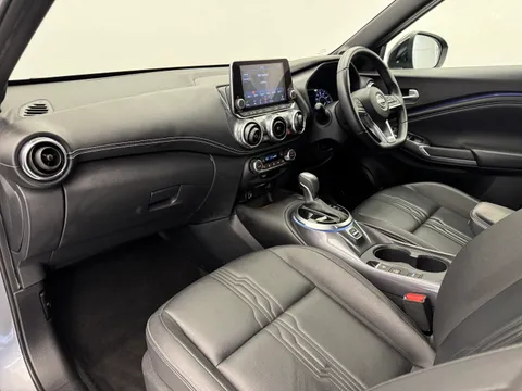 DP72GVZ Nissan Juke 1.6 Hybrid Tekna 5dr Auto Thumbnail #18