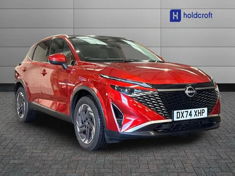 DX74XHP Nissan Qashqai 1.3 DiG-T MH N-Connecta [Glass Roof] 5dr Thumbnail #2