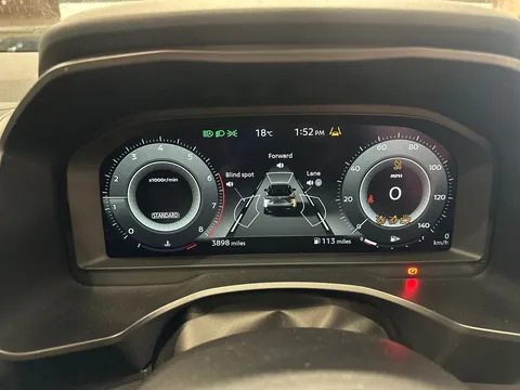 DX74XHP Nissan Qashqai 1.3 DiG-T MH N-Connecta [Glass Roof] 5dr Thumbnail #14