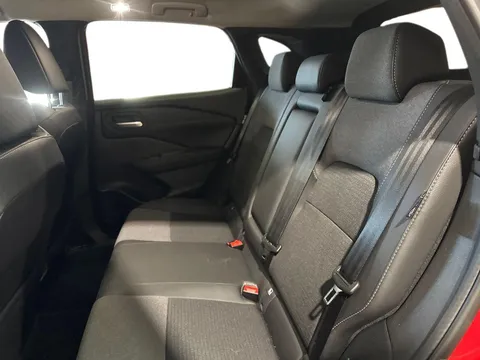 DX74XHP Nissan Qashqai 1.3 DiG-T MH N-Connecta [Glass Roof] 5dr Thumbnail #17