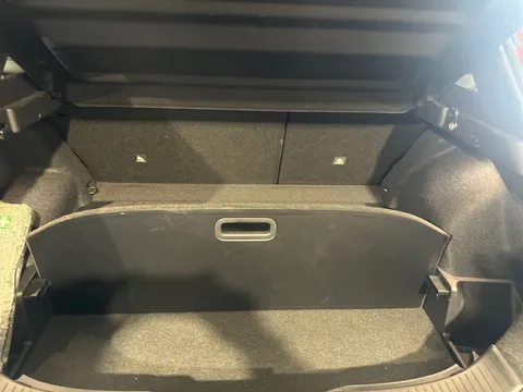 DX74XHP Nissan Qashqai 1.3 DiG-T MH N-Connecta [Glass Roof] 5dr Thumbnail #24