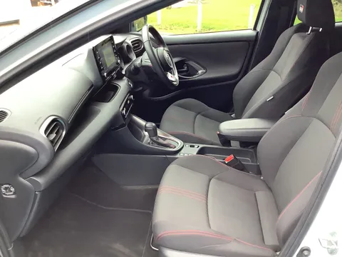 CX72XPA Toyota Yaris 1.5 Hybrid GR Sport 5dr CVT Thumbnail #16