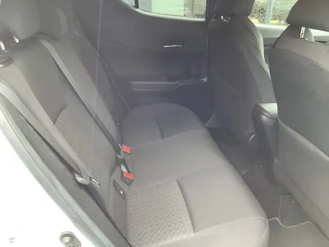 DA72KTE Toyota C-HR 1.8 Hybrid Design 5dr CVT Thumbnail #14