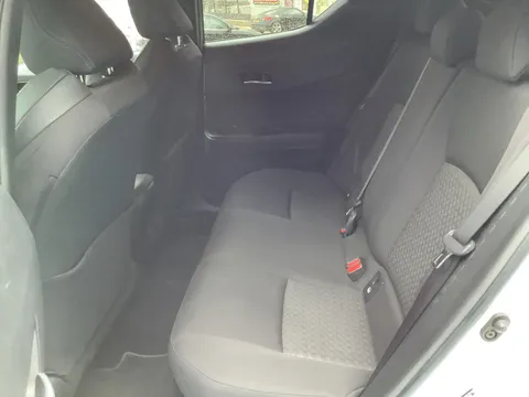 DA72KTE Toyota C-HR 1.8 Hybrid Design 5dr CVT Thumbnail #15