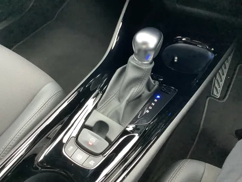 DA72KTE Toyota C-HR 1.8 Hybrid Design 5dr CVT Thumbnail #26