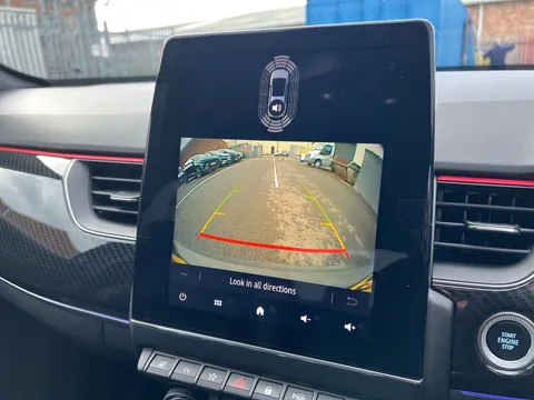 DX72SCZ Renault ARKANA 1.6 E-TECH Hybrid 145 R.S. Line 5dr Auto Thumbnail #17