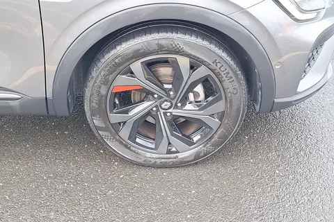 4 of 40 for Renault ARKANA 1.6 E-TECH Hybrid 145 R.S. Line 5dr Auto