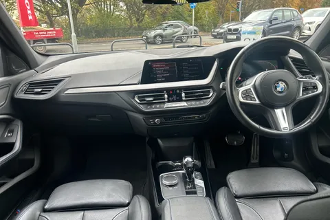 PK20ECJ BMW 1 Series 118i M Sport 5dr Step Auto [Tech Pack] Thumbnail #5