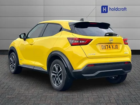 DX74XJD Nissan Juke 1.6 Hybrid N-Connecta 5dr Auto Thumbnail #5