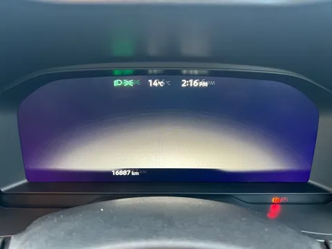 DX74XJD Nissan Juke 1.6 Hybrid N-Connecta 5dr Auto Thumbnail #14