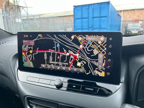 DX74XJD Nissan Juke 1.6 Hybrid N-Connecta 5dr Auto Thumbnail #15