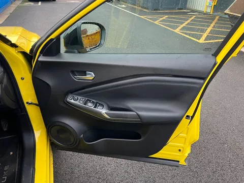 DX74XJD Nissan Juke 1.6 Hybrid N-Connecta 5dr Auto Thumbnail #19