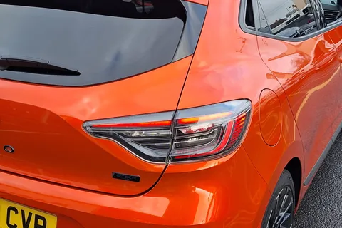 BG73CVR Renault Clio 1.6 E-TECH full hybrid 145 Esprit Alpine 5dr Auto Thumbnail #18
