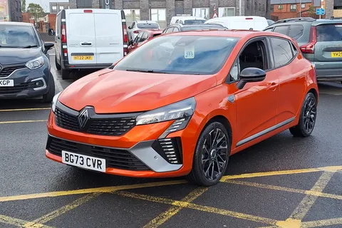 BG73CVR Renault Clio 1.6 E-TECH full hybrid 145 Esprit Alpine 5dr Auto Thumbnail #16