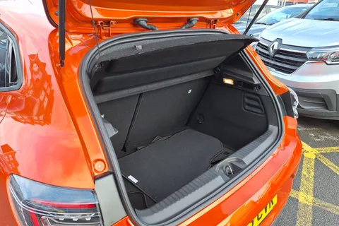 BG73CVR Renault Clio 1.6 E-TECH full hybrid 145 Esprit Alpine 5dr Auto Thumbnail #19