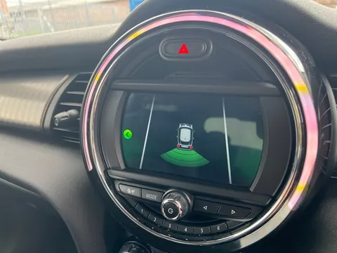 YL68JHA Mini Hatchback 1.5 Cooper Exclusive II 3dr Thumbnail #15