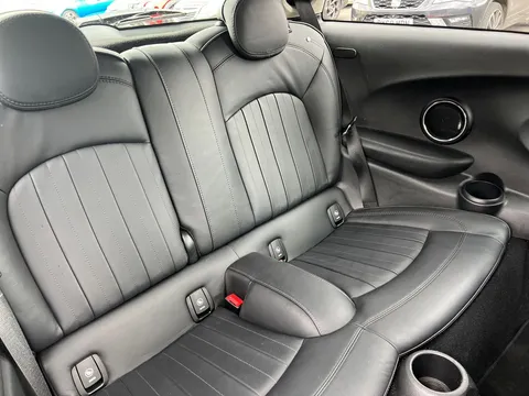 YL68JHA Mini Hatchback 1.5 Cooper Exclusive II 3dr Thumbnail #19