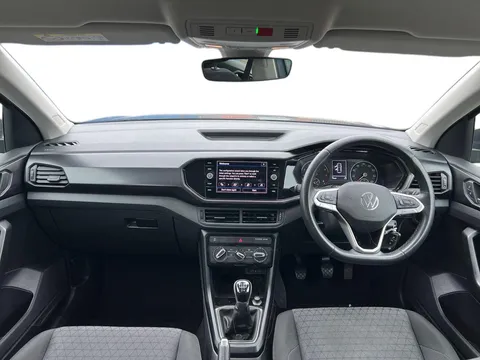 DU22FDF Volkswagen T-Cross 1.0 TSI SE 5dr Thumbnail #3
