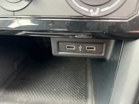 DU22FDF Volkswagen T-Cross 1.0 TSI SE 5dr Thumbnail #10