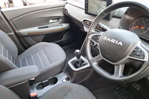 BK23OLV Dacia Sandero Stepway 1.0 TCe Bi-Fuel Journey 5dr Thumbnail #13