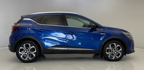 BT23FDA Renault Captur 1.6 E-Tech full hybrid 145 Techno 5dr Auto Thumbnail #5