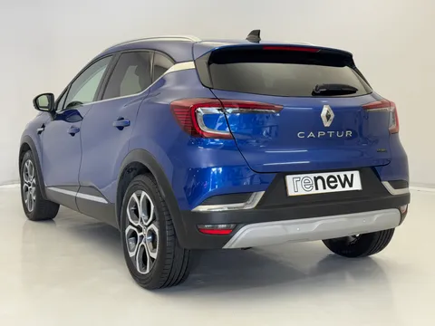 BT23FDA Renault Captur 1.6 E-Tech full hybrid 145 Techno 5dr Auto Thumbnail #8