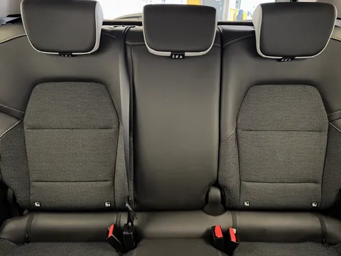 BT23FDA Renault Captur 1.6 E-Tech full hybrid 145 Techno 5dr Auto Thumbnail #16