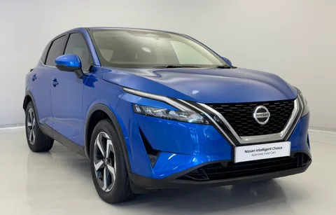 DG22XRS Nissan Qashqai 1.3 DiG-T MH 158 N-Connecta 5dr Xtronic Thumbnail #4