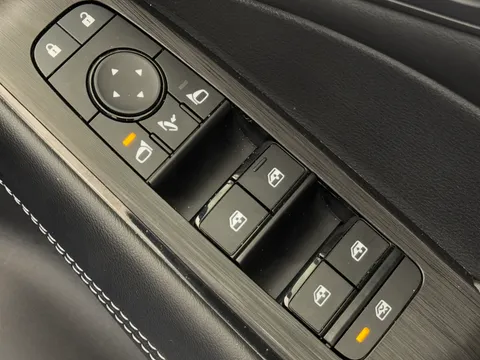 DG22XRS Nissan Qashqai 1.3 DiG-T MH 158 N-Connecta 5dr Xtronic Thumbnail #23