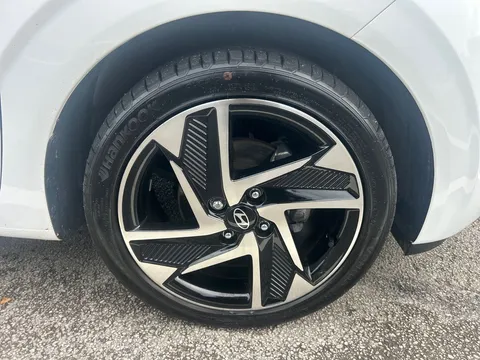 ET24TPU Hyundai i10 1.0 [63] Premium 5dr Auto [Nav] Thumbnail #25