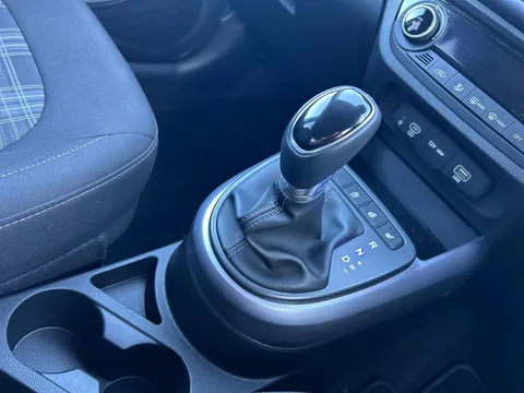 EN24WAO Hyundai i10 1.0 [63] Premium 5dr Auto [Nav] Thumbnail #19