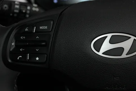 ET24TVC Hyundai i10 1.0 [63] Premium 5dr Auto [Nav] Thumbnail #21