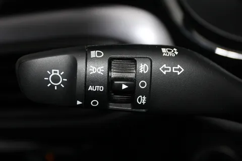 ET24TVC Hyundai i10 1.0 [63] Premium 5dr Auto [Nav] Thumbnail #23