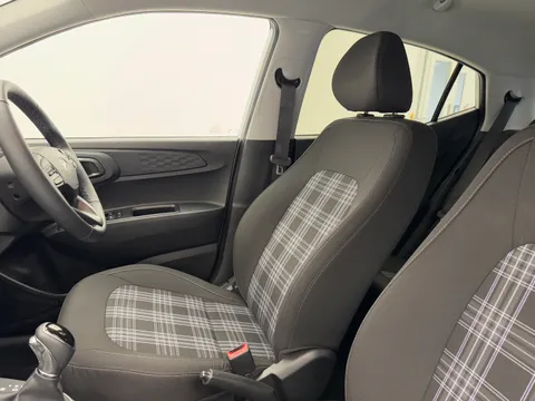 ET24TMO Hyundai i10 1.0 [63] Premium 5dr Auto [Nav] Thumbnail #13