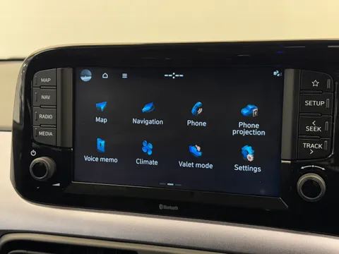 ET24TMO Hyundai i10 1.0 [63] Premium 5dr Auto [Nav] Thumbnail #21