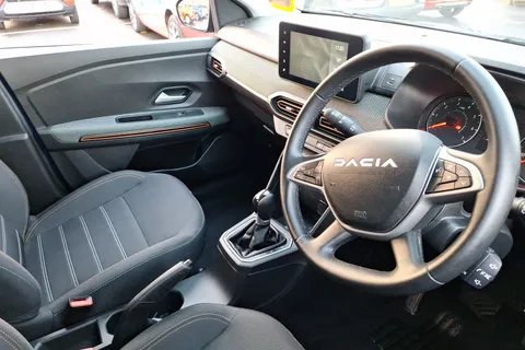BK73FRJ Dacia Sandero Stepway 1.0 TCe Expression 5dr CVT Thumbnail #13