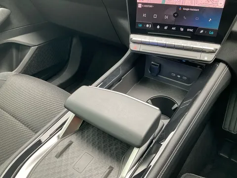 HN23XPG Renault Austral E-Tech FHEV Iconic Esprit Alpine 5dr Auto 4C Thumbnail #15