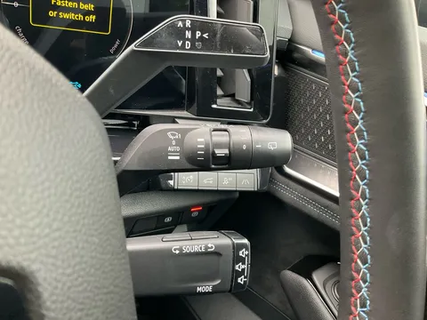 HN23XPG Renault Austral E-Tech FHEV Iconic Esprit Alpine 5dr Auto 4C Thumbnail #17