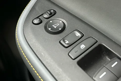 MV73UHO Honda Jazz 1.5 i-MMD Hybrid Advance Sport 5dr eCVT Thumbnail #37