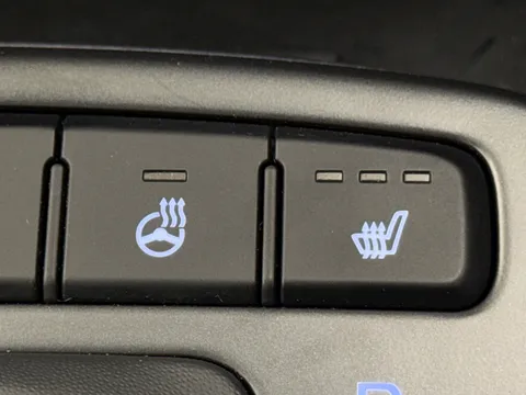 ET24TUA Hyundai i10 1.0 [63] Premium 5dr Auto [Nav] Thumbnail #31