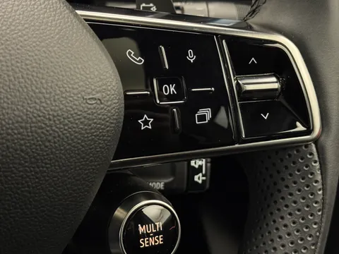 DU74WZJ Renault Scenic E-Tech 160kW Iconic 87kWh Long Range 5dr Auto Thumbnail #25