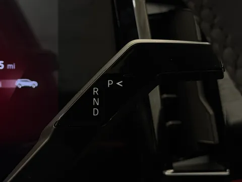 DU74WZJ Renault Scenic E-Tech 160kW Iconic 87kWh Long Range 5dr Auto Thumbnail #32