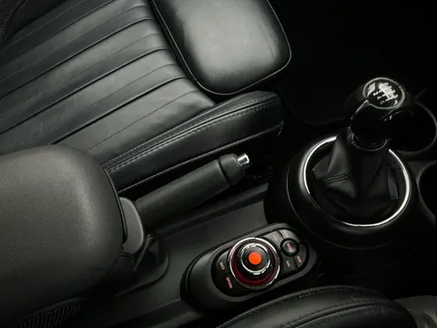 YL68JHA Mini Hatchback 1.5 Cooper Exclusive II 3dr Thumbnail #24