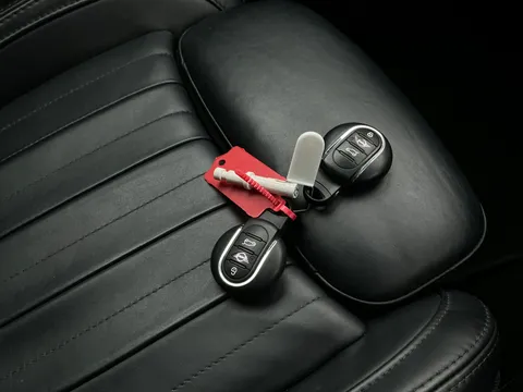 YL68JHA Mini Hatchback 1.5 Cooper Exclusive II 3dr Thumbnail #25