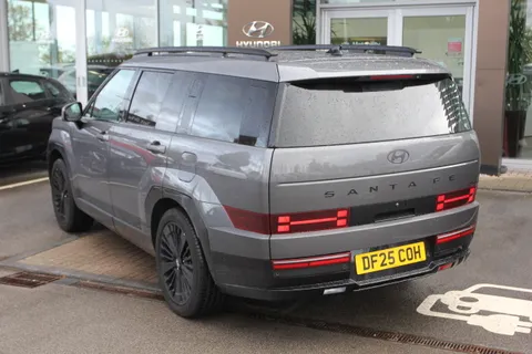 DF25COH Hyundai Santa Fe 1.6 TGDi Plug-in Hybrid Calligraphy 5dr 4WD Auto Thumbnail #4