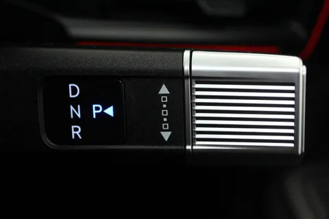 DF25COH Hyundai Santa Fe 1.6 TGDi Plug-in Hybrid Calligraphy 5dr 4WD Auto Thumbnail #32